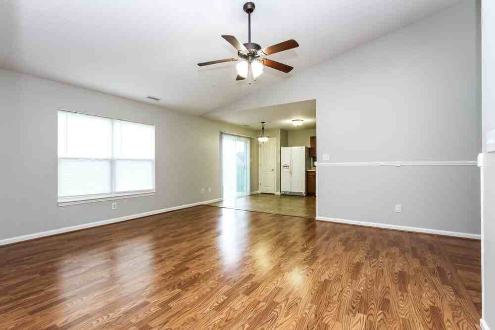 7548 Lara Lee Dr - Photo 2 of 15