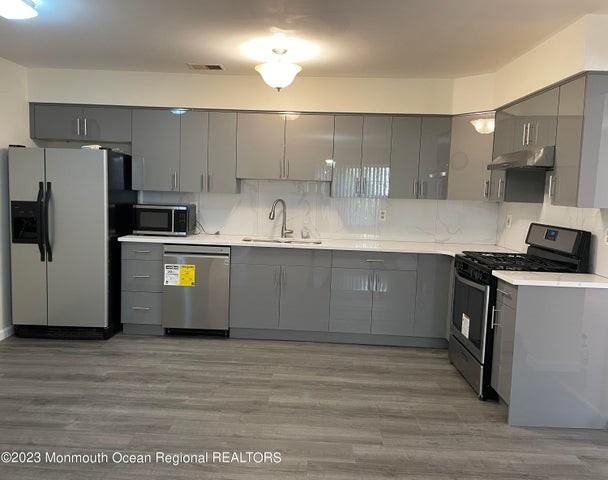 1163 Roseberry Court - Photo 2 of 4