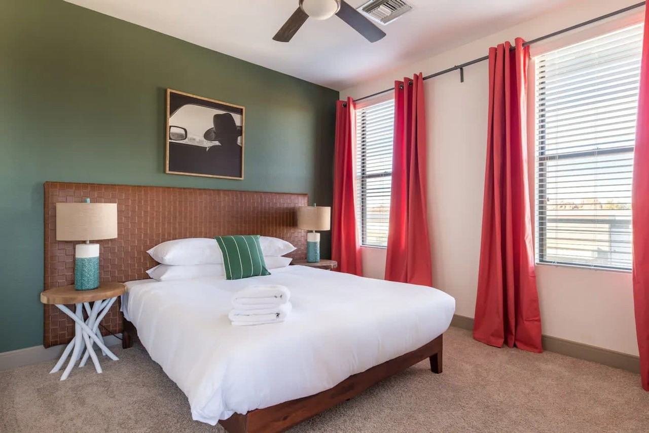 555 N College Ave #1014463P - Photo 7 of 37