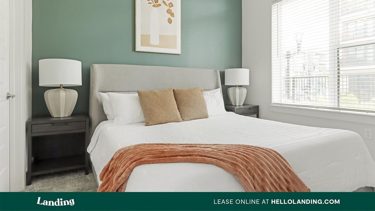 2201 Glenwood Ave SE - Photo 3 of 50