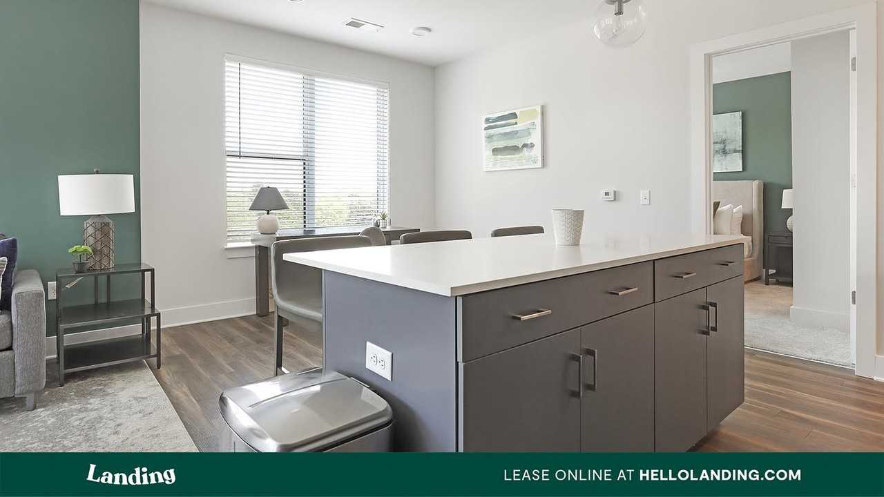 2201 Glenwood Ave SE - Photo 3 of 50