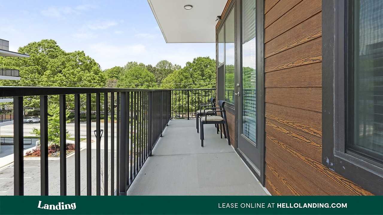 2201 Glenwood Ave SE - Photo 4 of 50