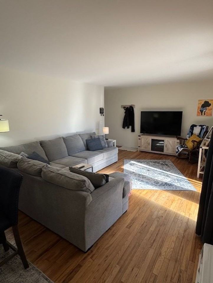 Oxford Heights - Photo 2 of 17