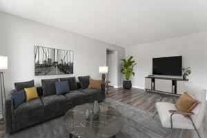 featured image of 294 Lorne Ave