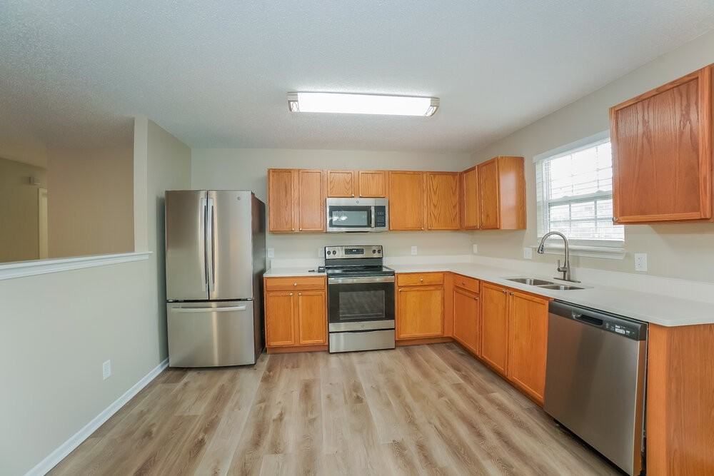 10387 Fairmont Ln - Photo 7 of 15