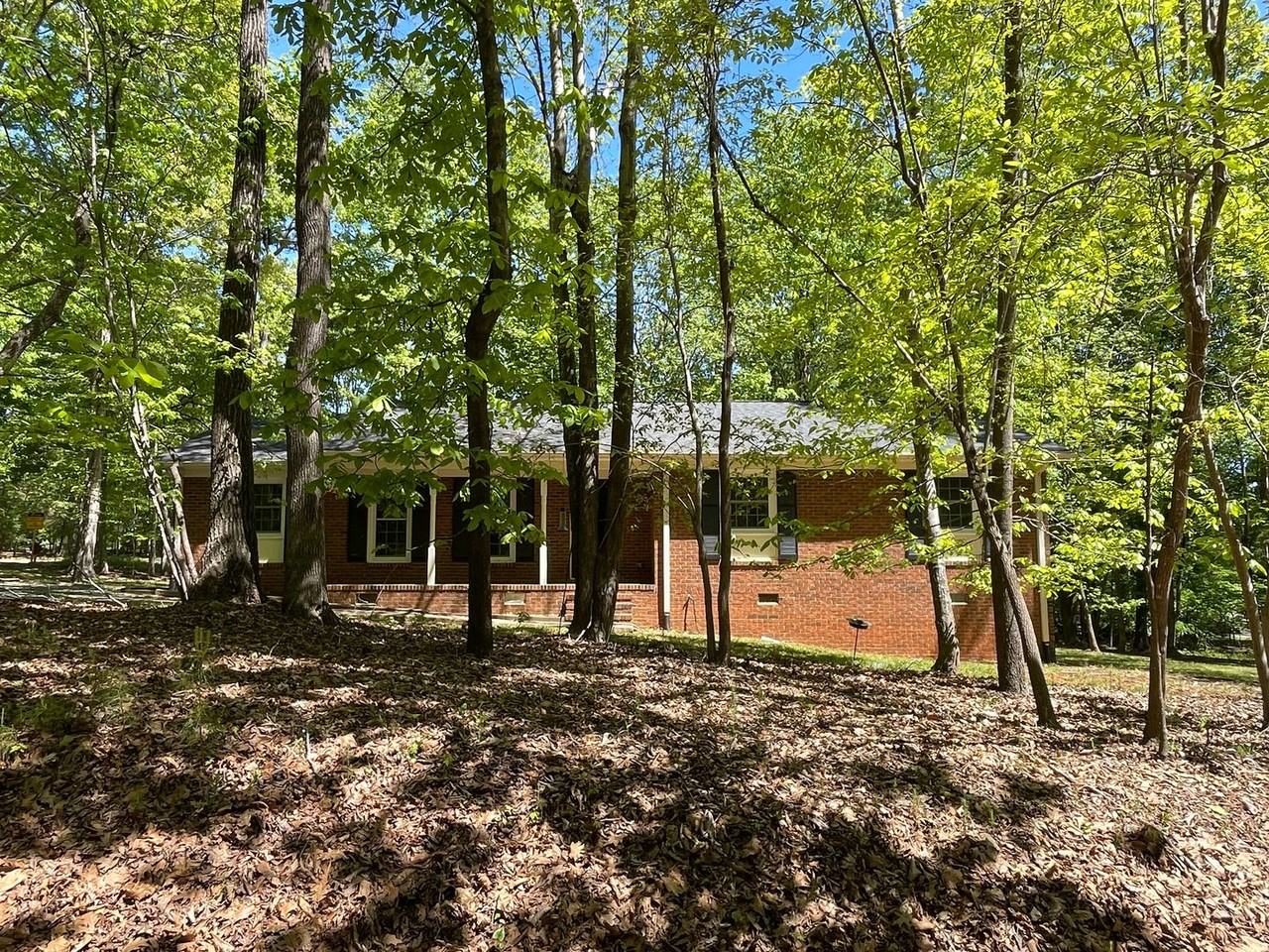 106 Downing Ct - Photo 2 of 45