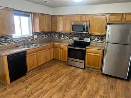 featured image of 4605 Ontario Street #4