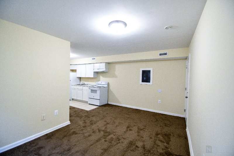 513 58th St Ne #6 - Photo 3 of 6