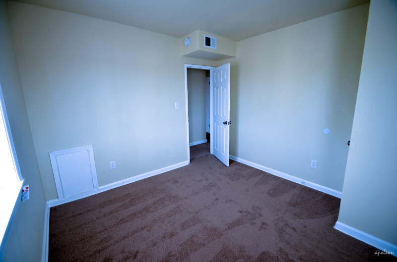 2936 Knox Pl Se - Photo 6 of 9