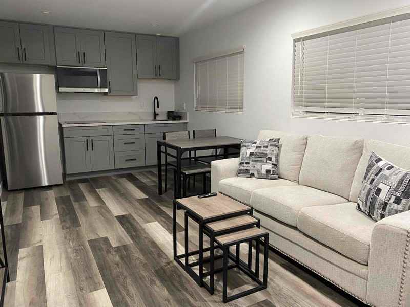 1788 Shadewood Ln - Photo 3 of 9