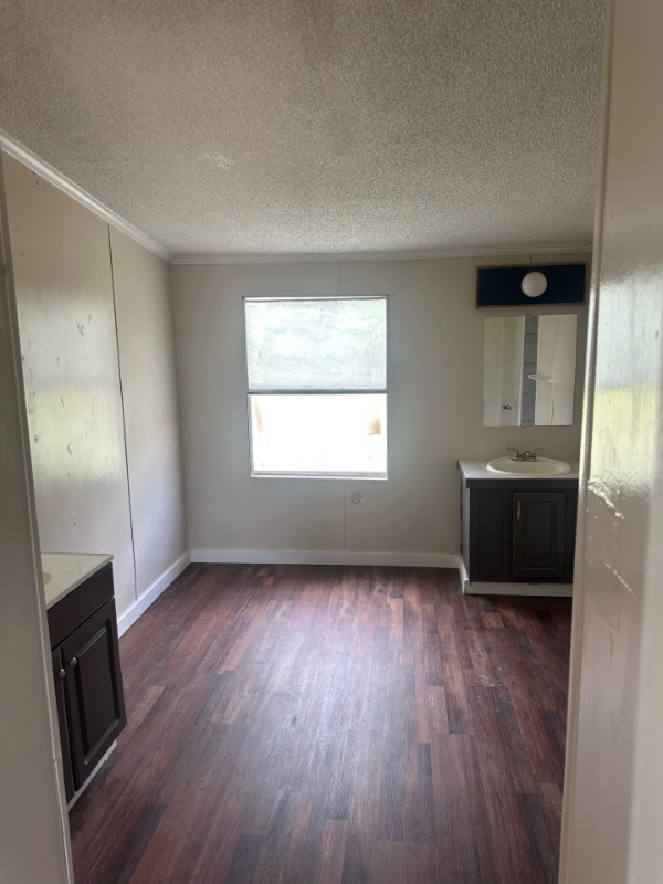 140 Bedrock Trl - Photo 3 of 13