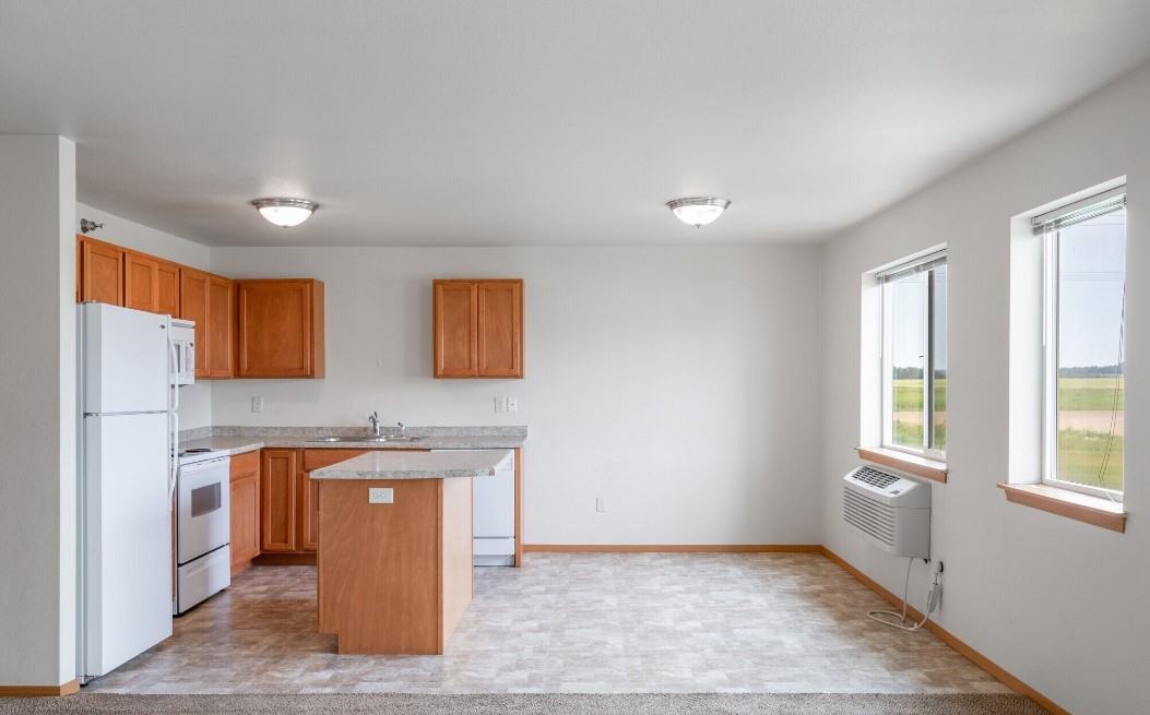 Olson - Photo 2 of 25