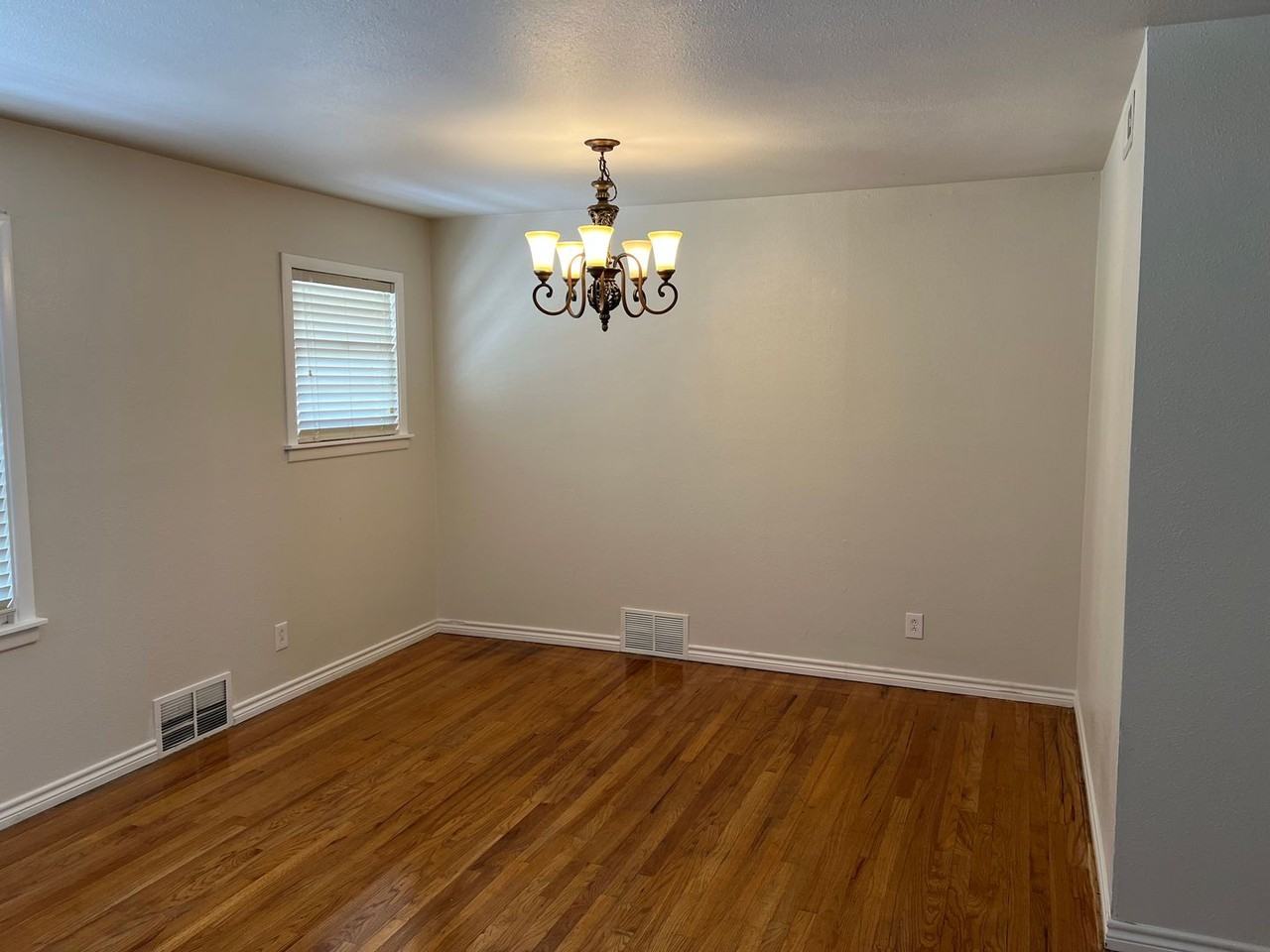 3510 40th St - Photo 6 of 17