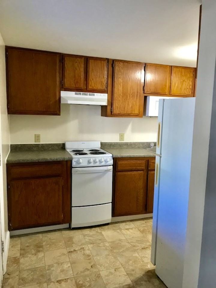 12 Salmon Street - Photo 5 of 33