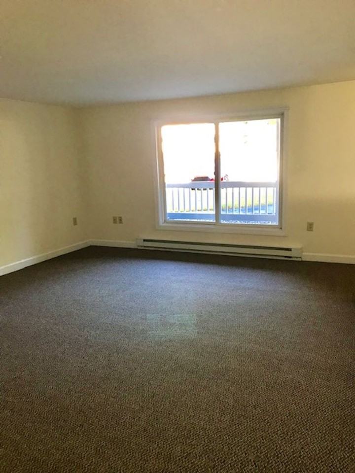 12 Salmon Street - Photo 6 of 33