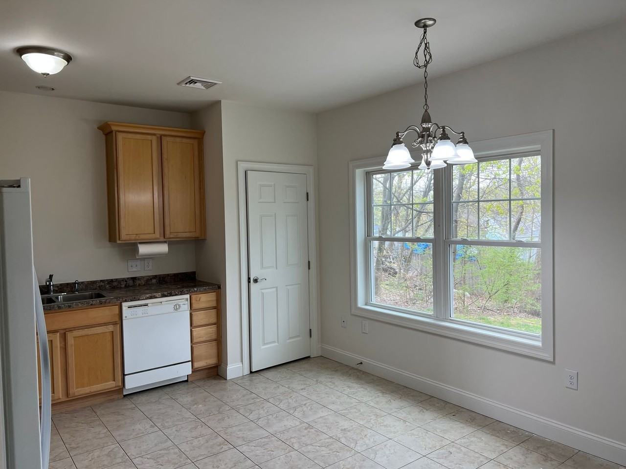 Gallagher Lane Condominium Inc - Photo 3 of 12
