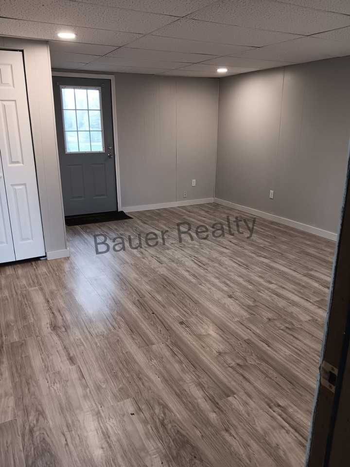 844 Lake Dr - Photo 2 of 12