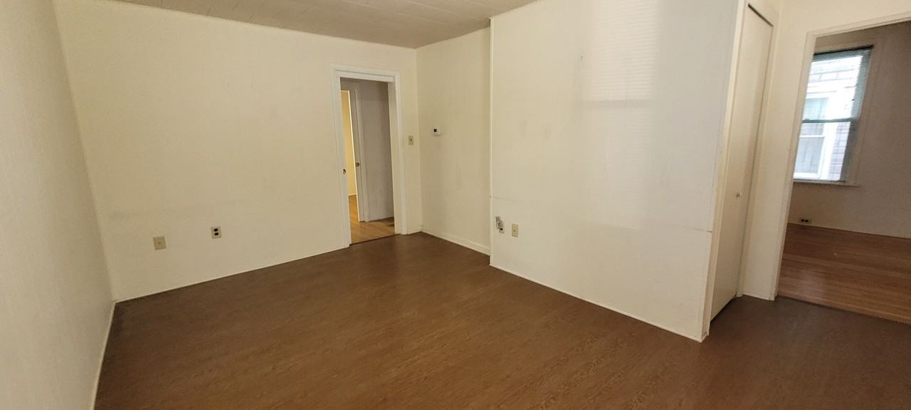 344 W Main St - Photo 4 of 20