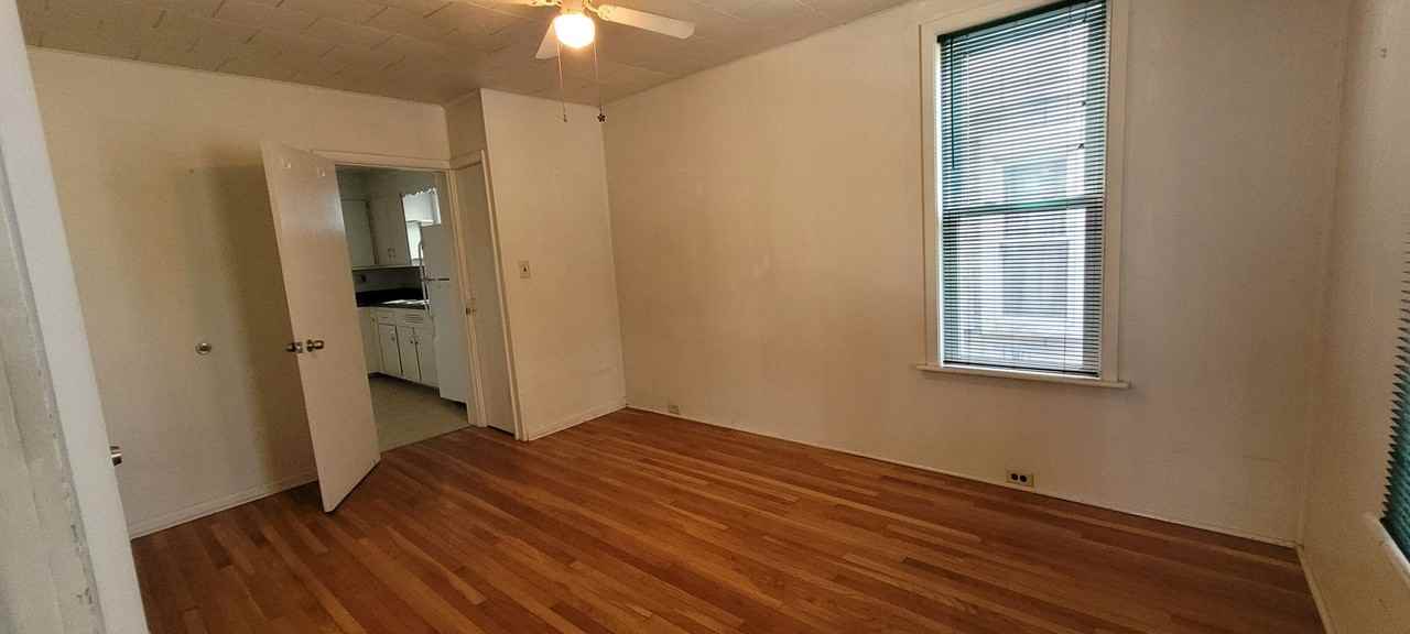 344 W Main St - Photo 7 of 20