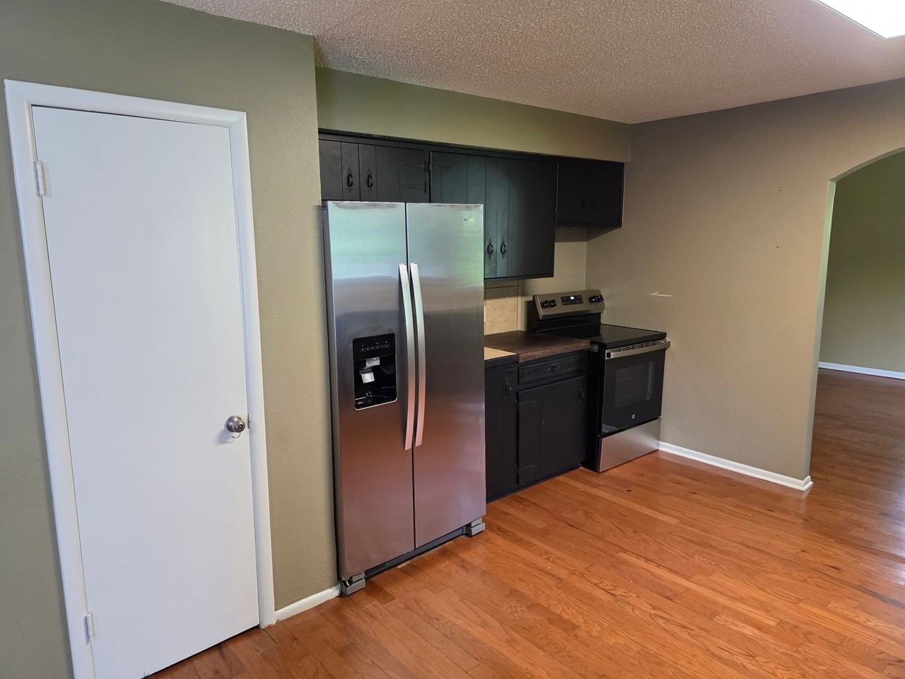 3169 N Oakland Zion Pl - Photo 4 of 19