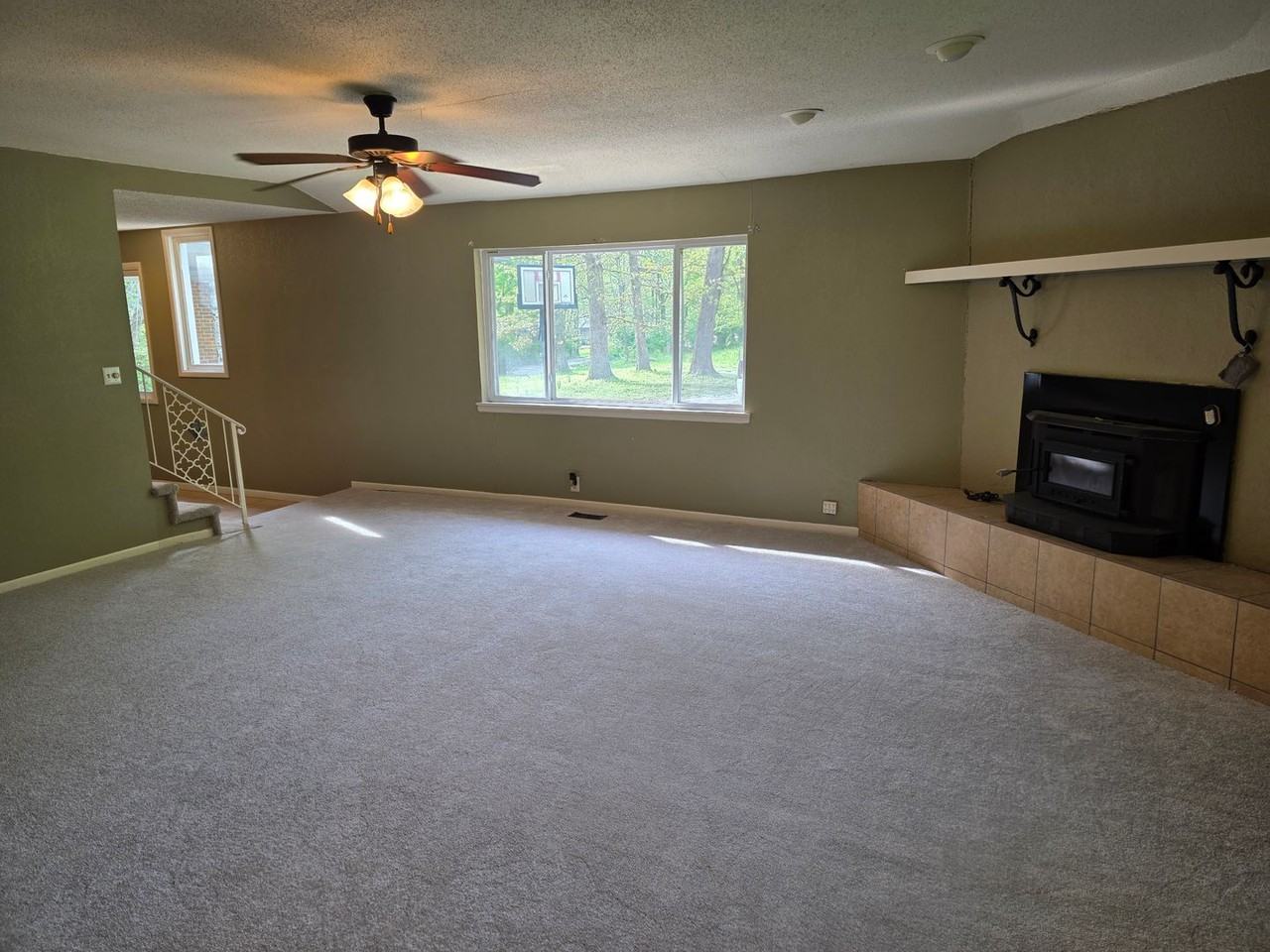 3169 N Oakland Zion Pl - Photo 7 of 19