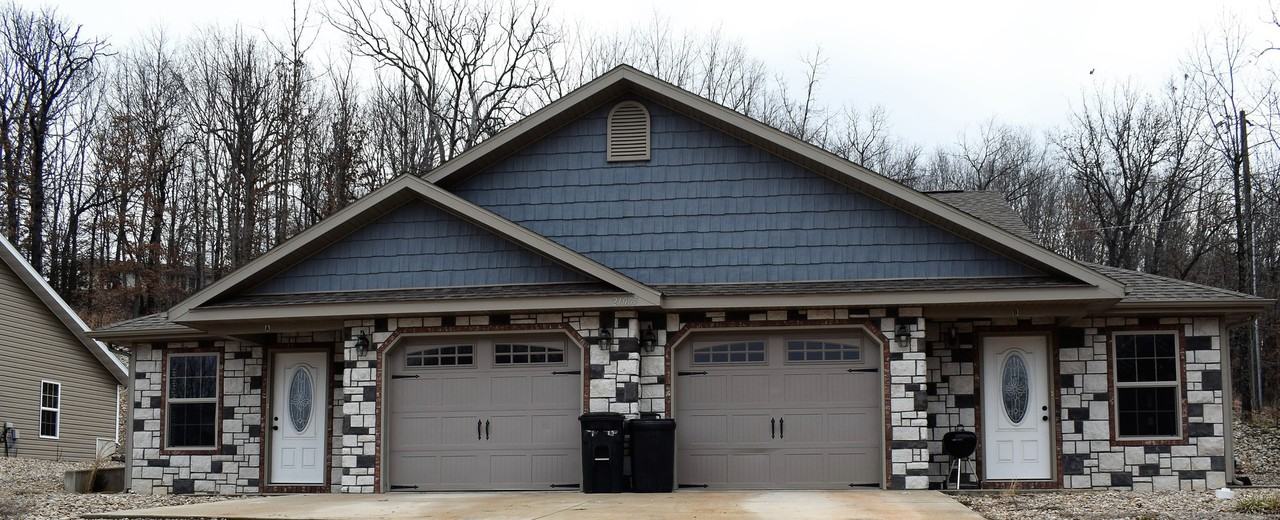 21065A Halifax Dr - Photo 2 of 33