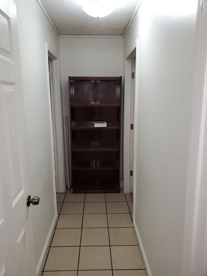 3526 Sw Clare Ave - Photo 3 of 10