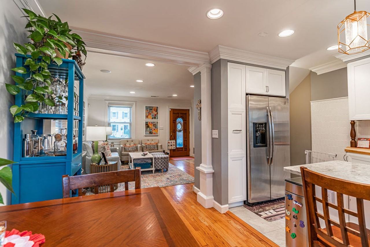 1206 Colonial Ave - Photo 7 of 36
