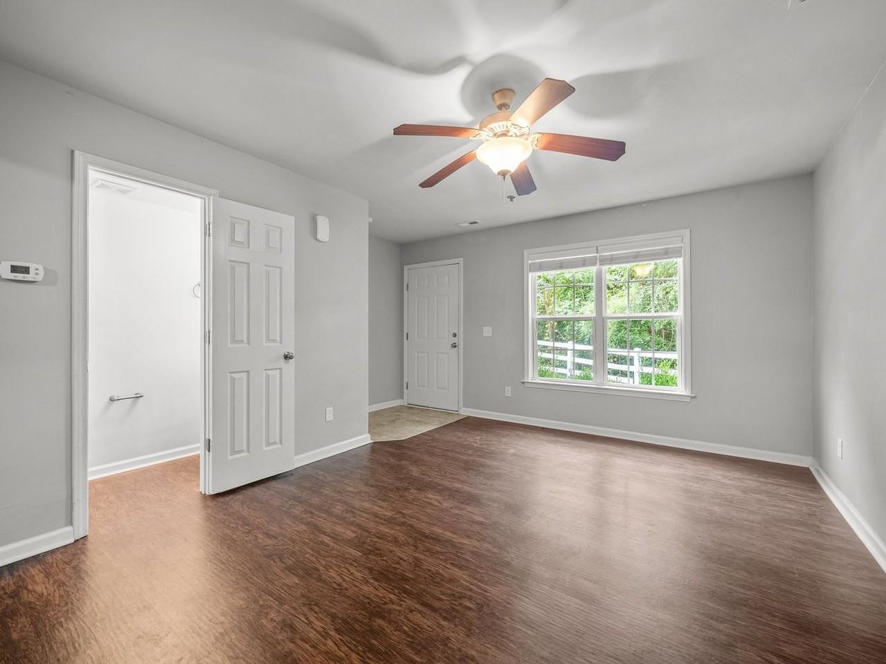 138 Greenford Pl - Photo 3 of 22