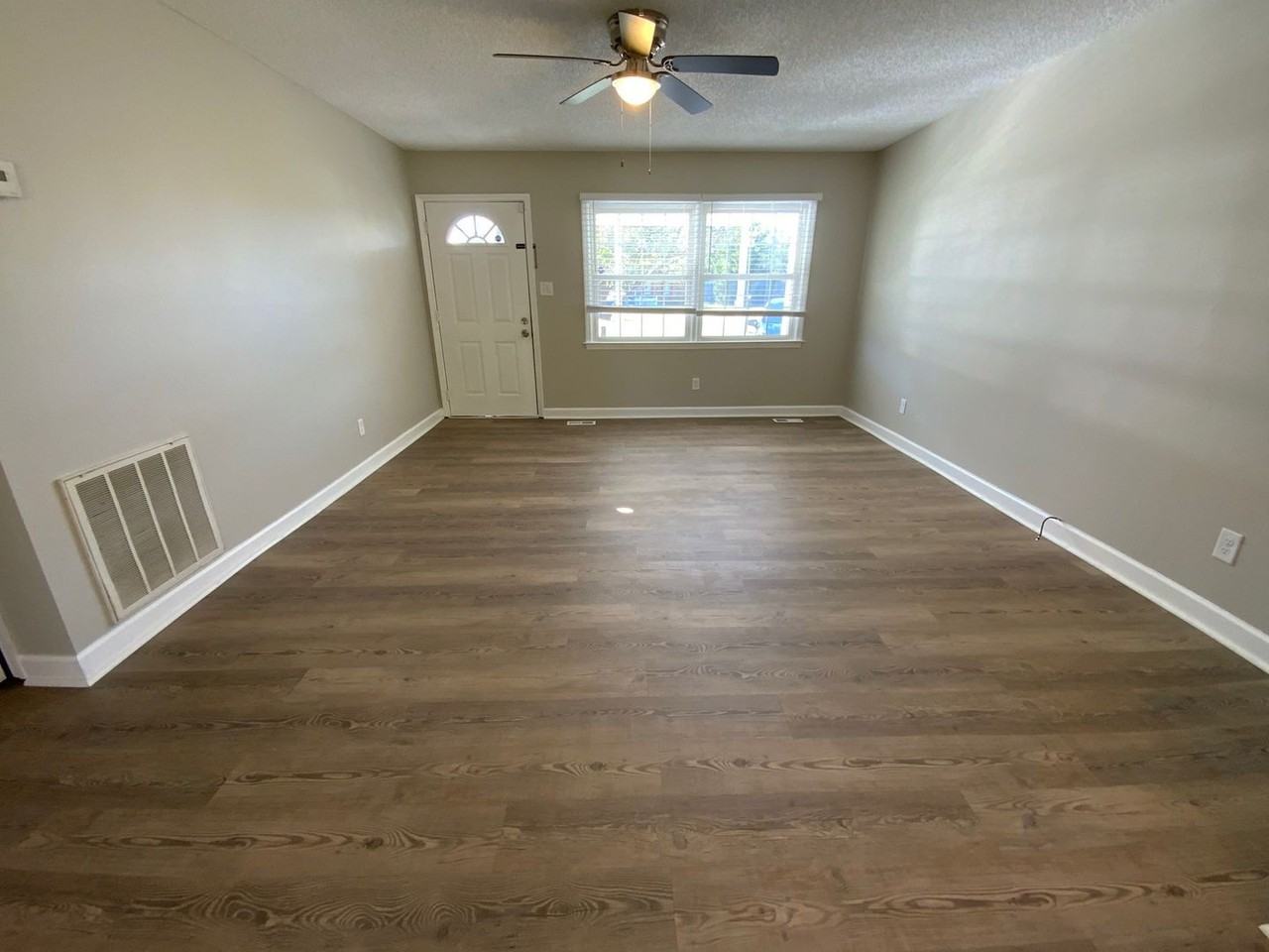 17 Cornell Ct - Photo 2 of 13