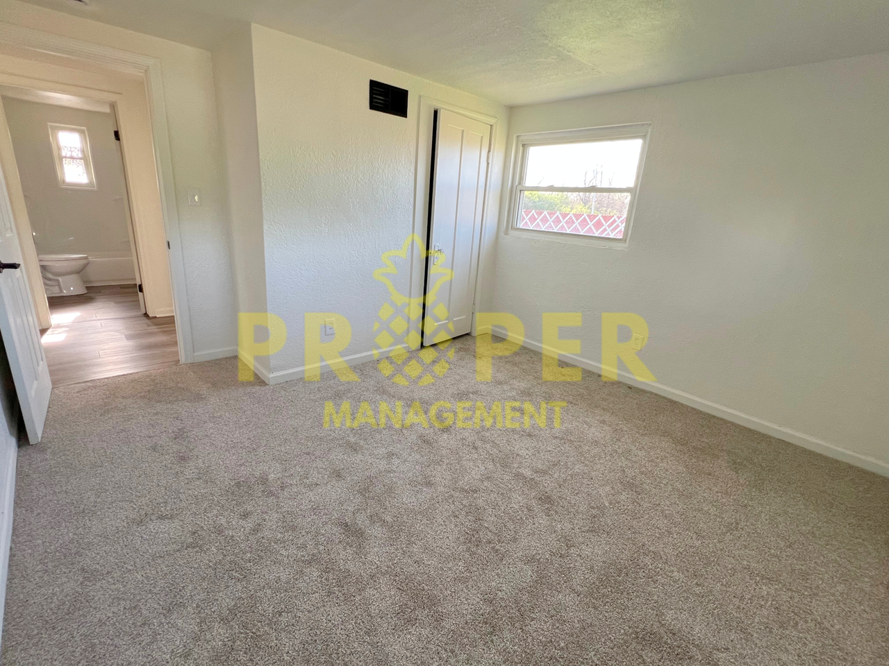 126 Bluecrest Ave - Photo 5 of 11