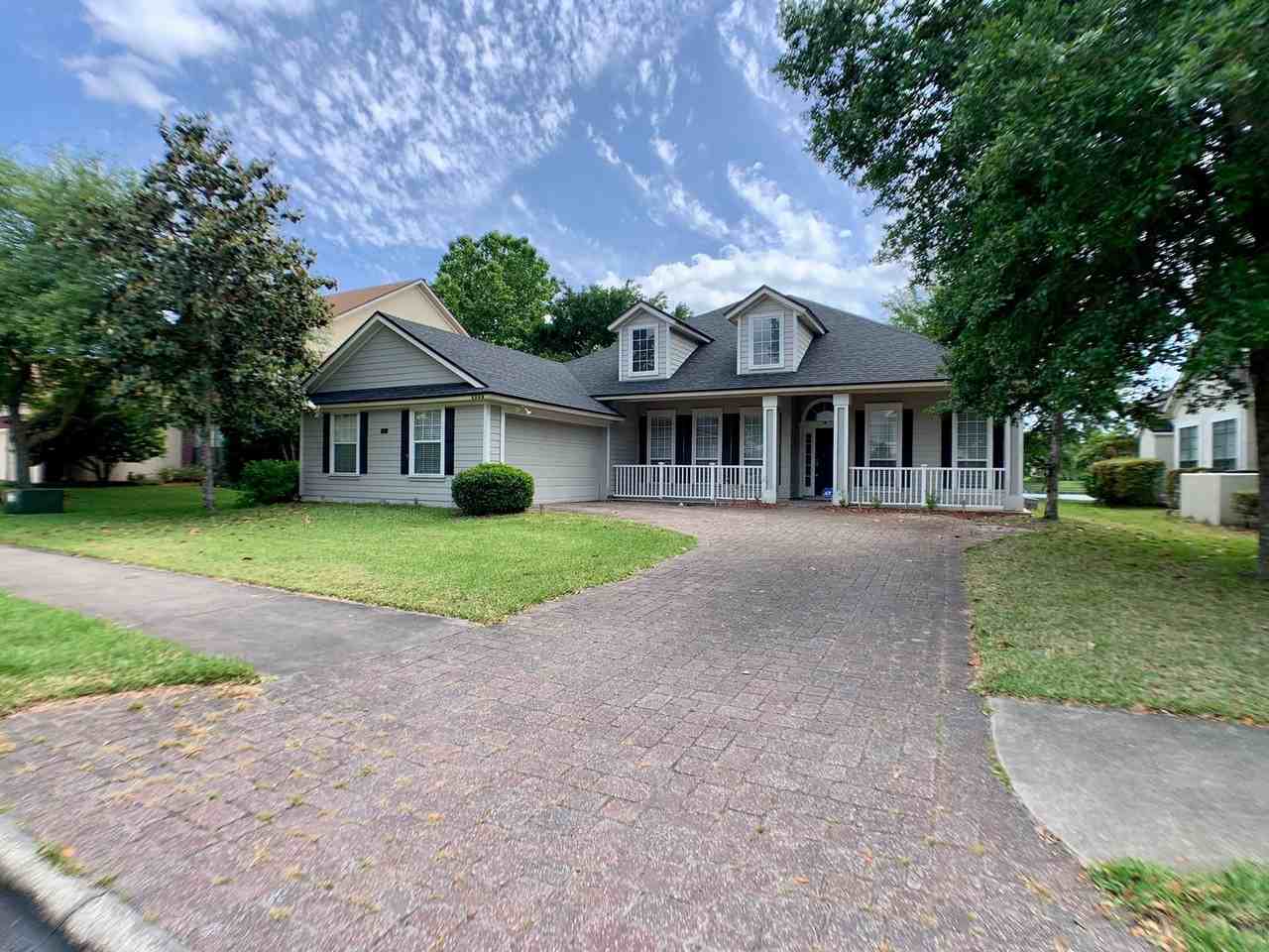 1213 Harbour Town Dr - Photo 3 of 50