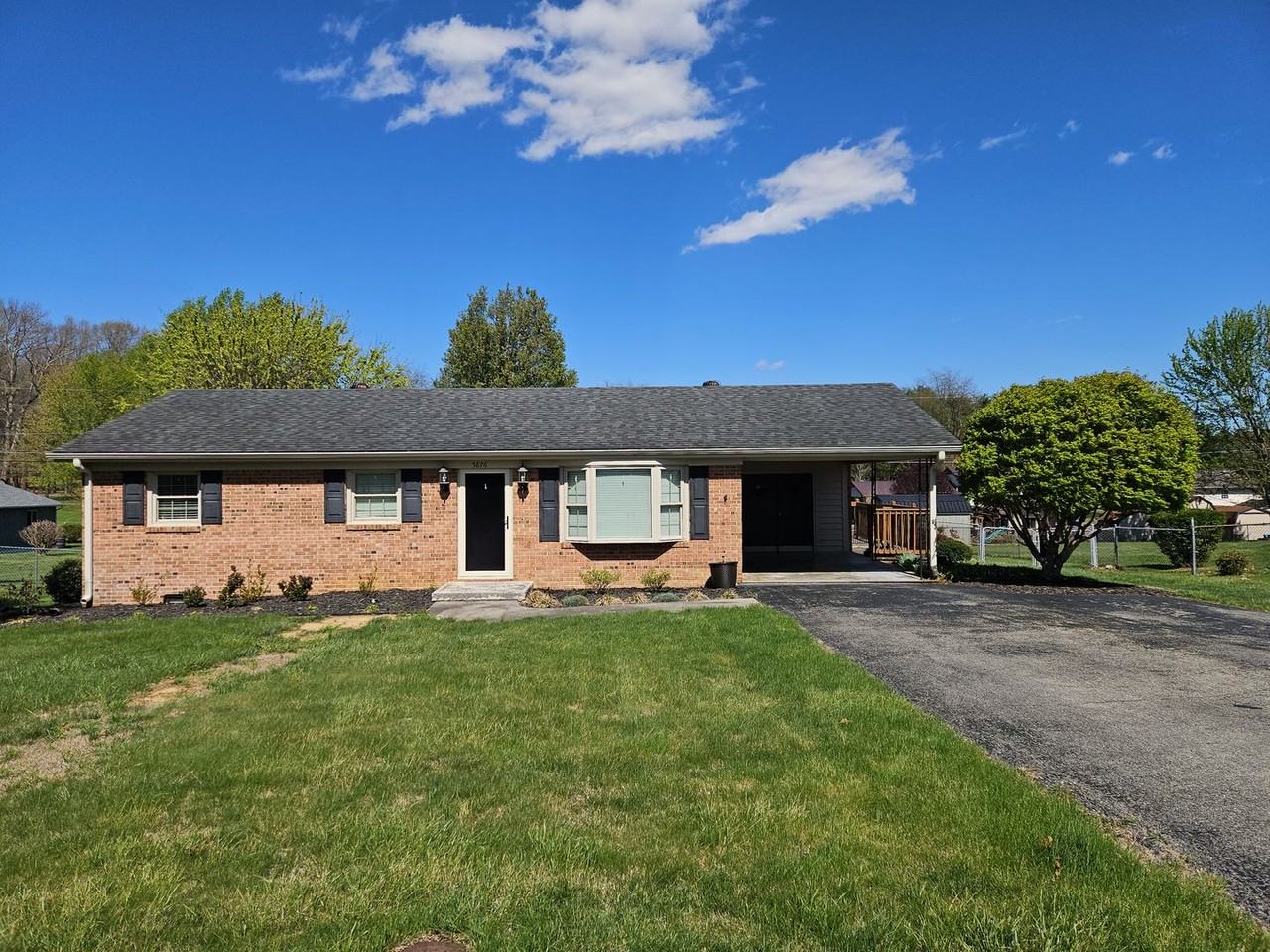 5876 Jewell Ave - Photo 2 of 19