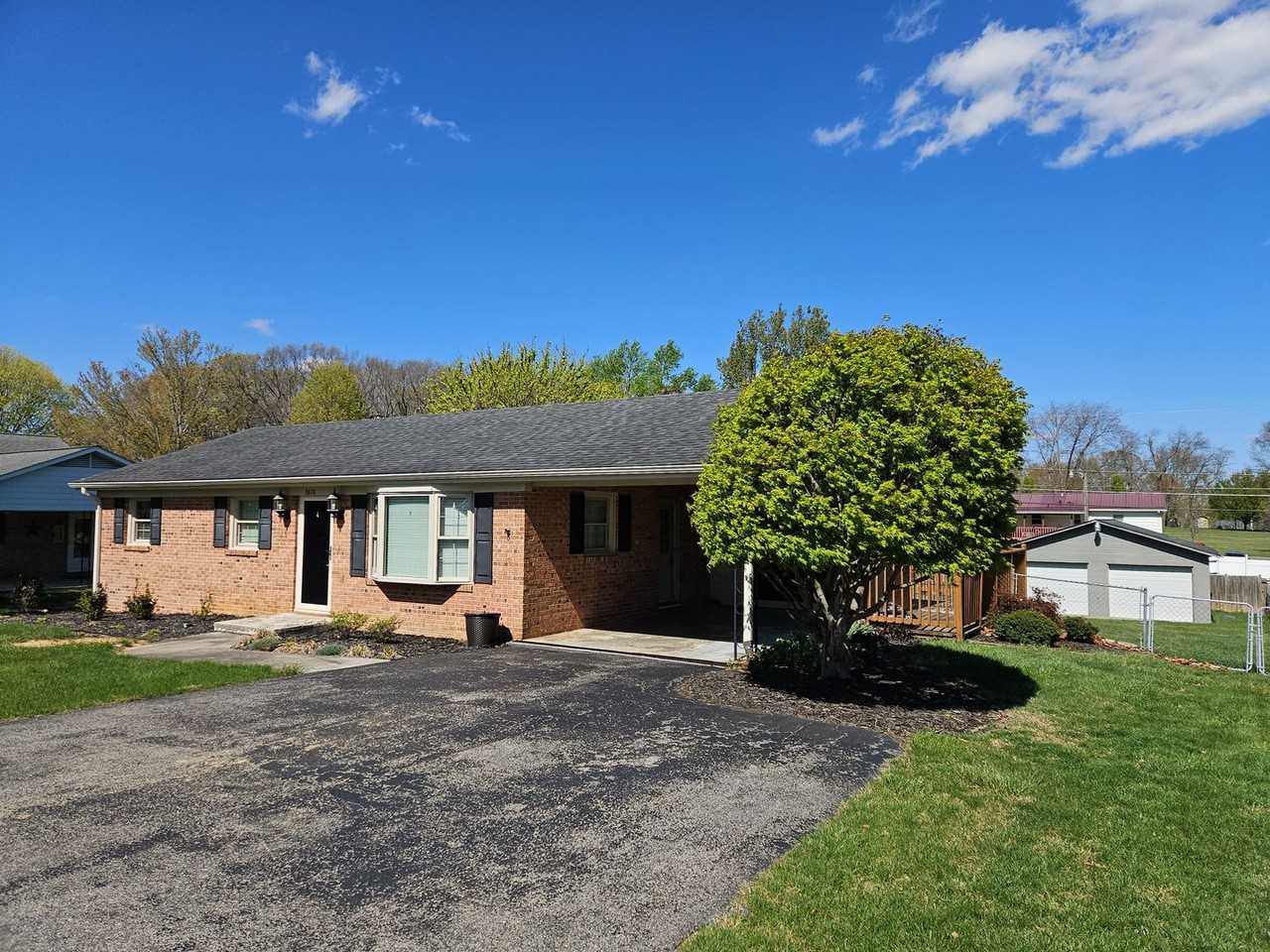 5876 Jewell Ave - Photo 3 of 19