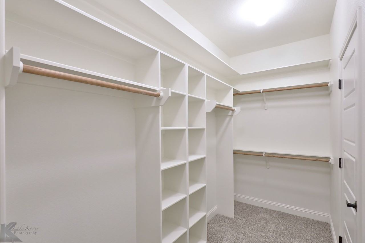 262 Bella Way - Photo 3 of 40