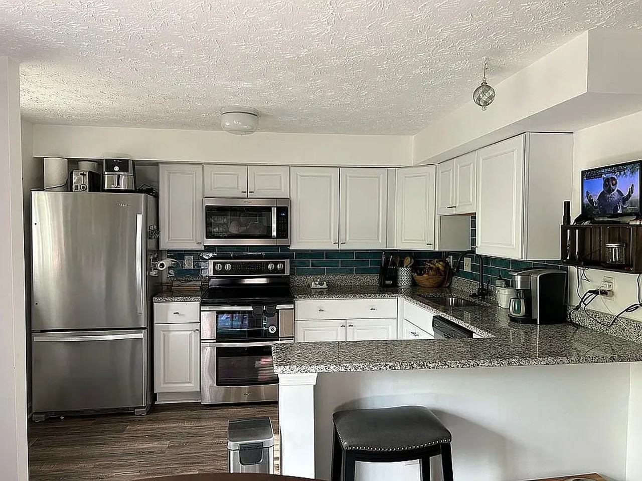 7961 Tyson Oaks Cir - Photo 2 of 10