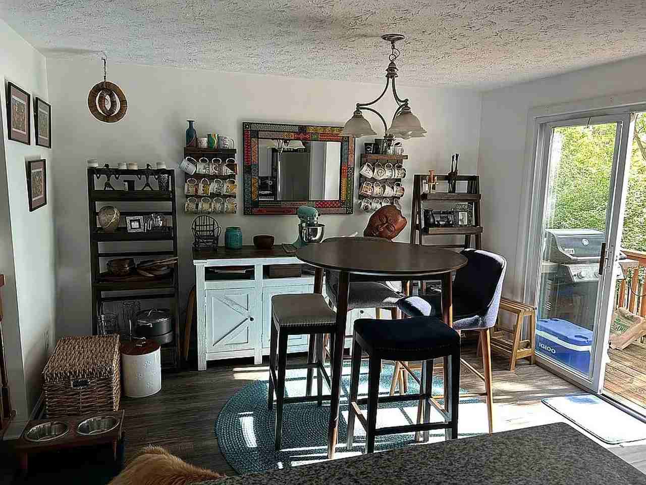 7961 Tyson Oaks Cir - Photo 3 of 10
