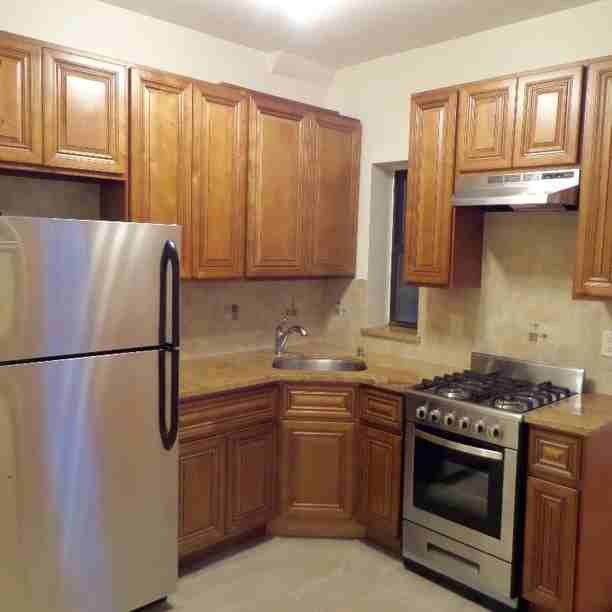 186 27th st #11 - Photo 2 of 4