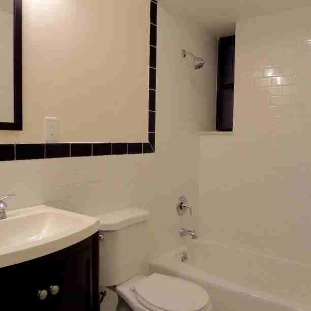 186 27th st #11 - Photo 3 of 4