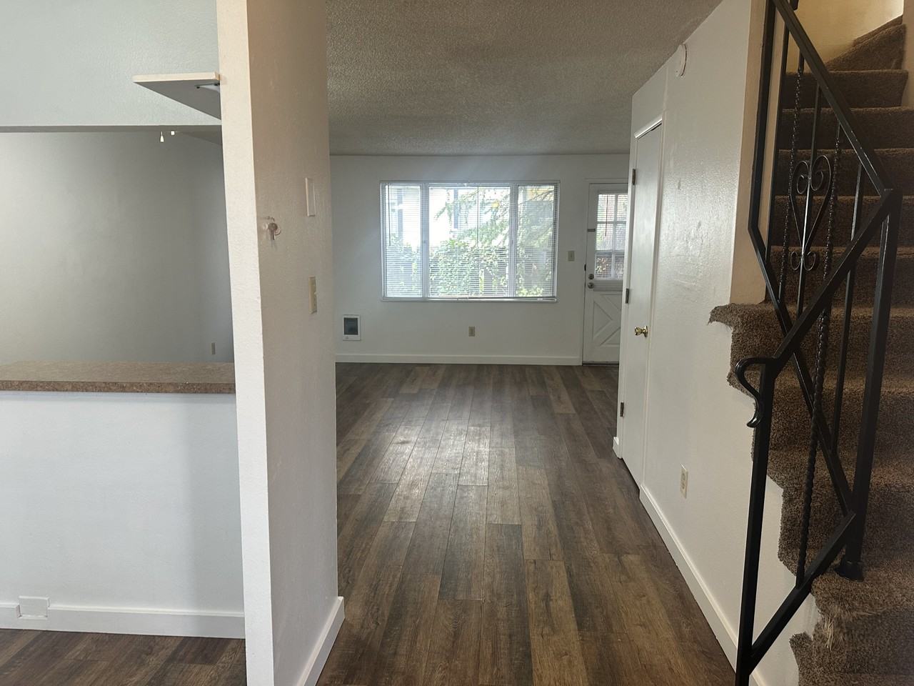 795 Park St #6 - Photo 3 of 20