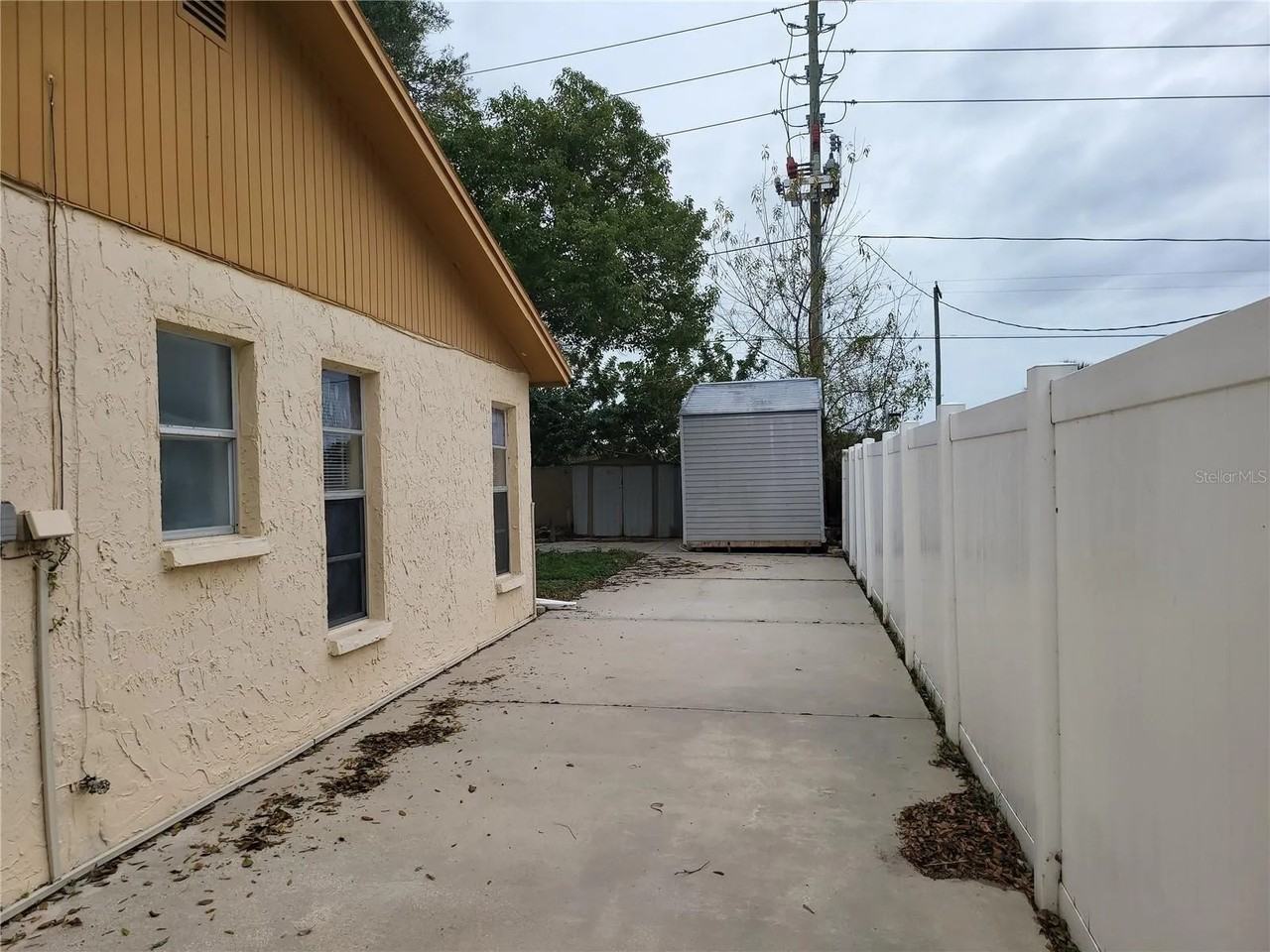 21552 Southwood Dr #NA - Photo 3 of 10