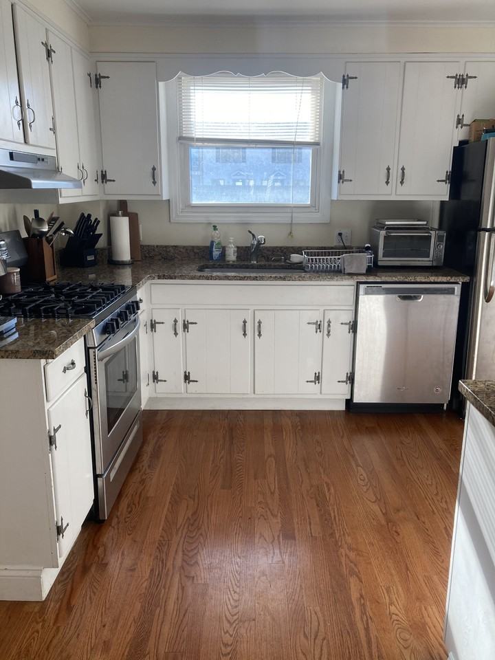 47 Hoyt St - Photo 2 of 12