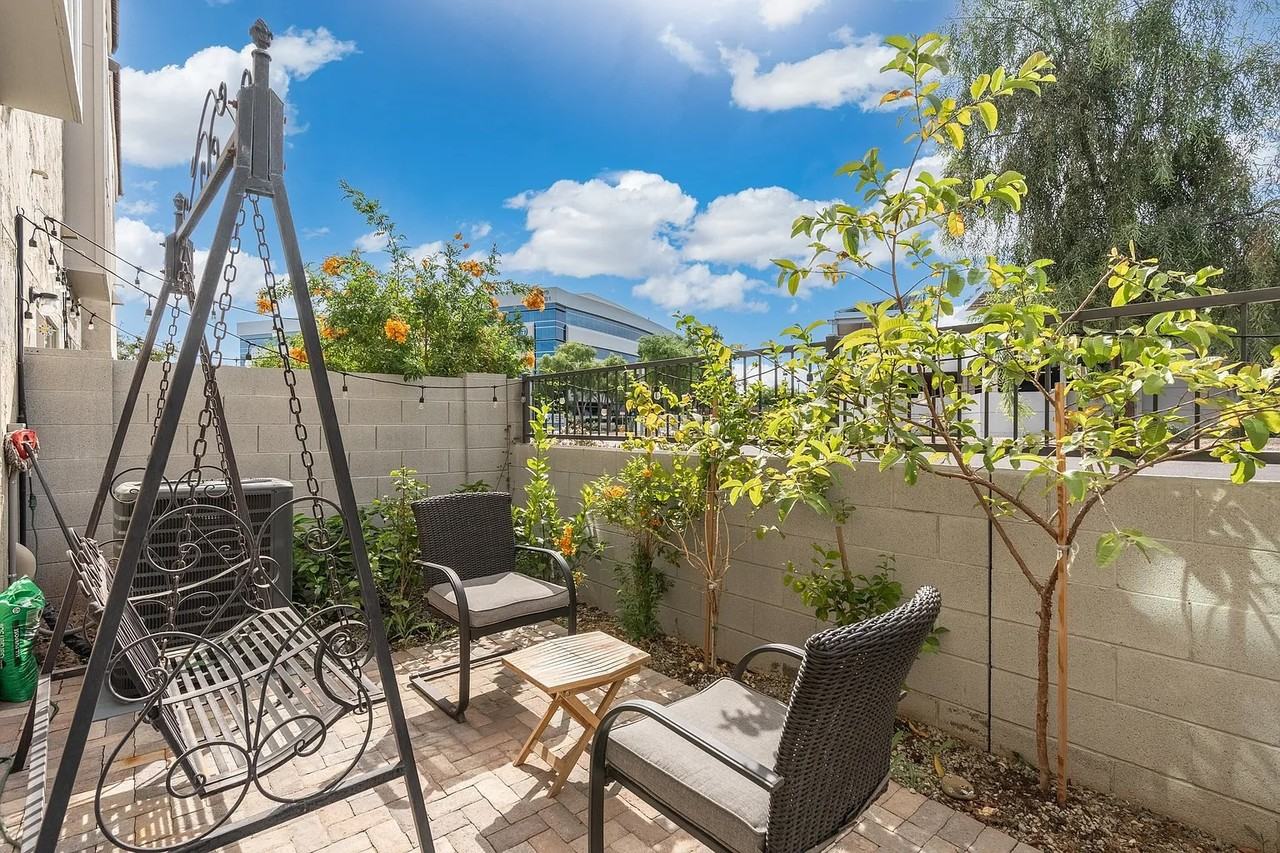 8326 N 22nd Ln #8326 - Photo 3 of 17