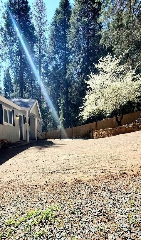 16915 Mckenzie Dr #NA - Photo 2 of 36