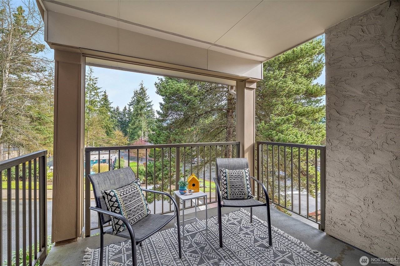 10401 Ne 32nd Pl #A202 - Photo 4 of 15