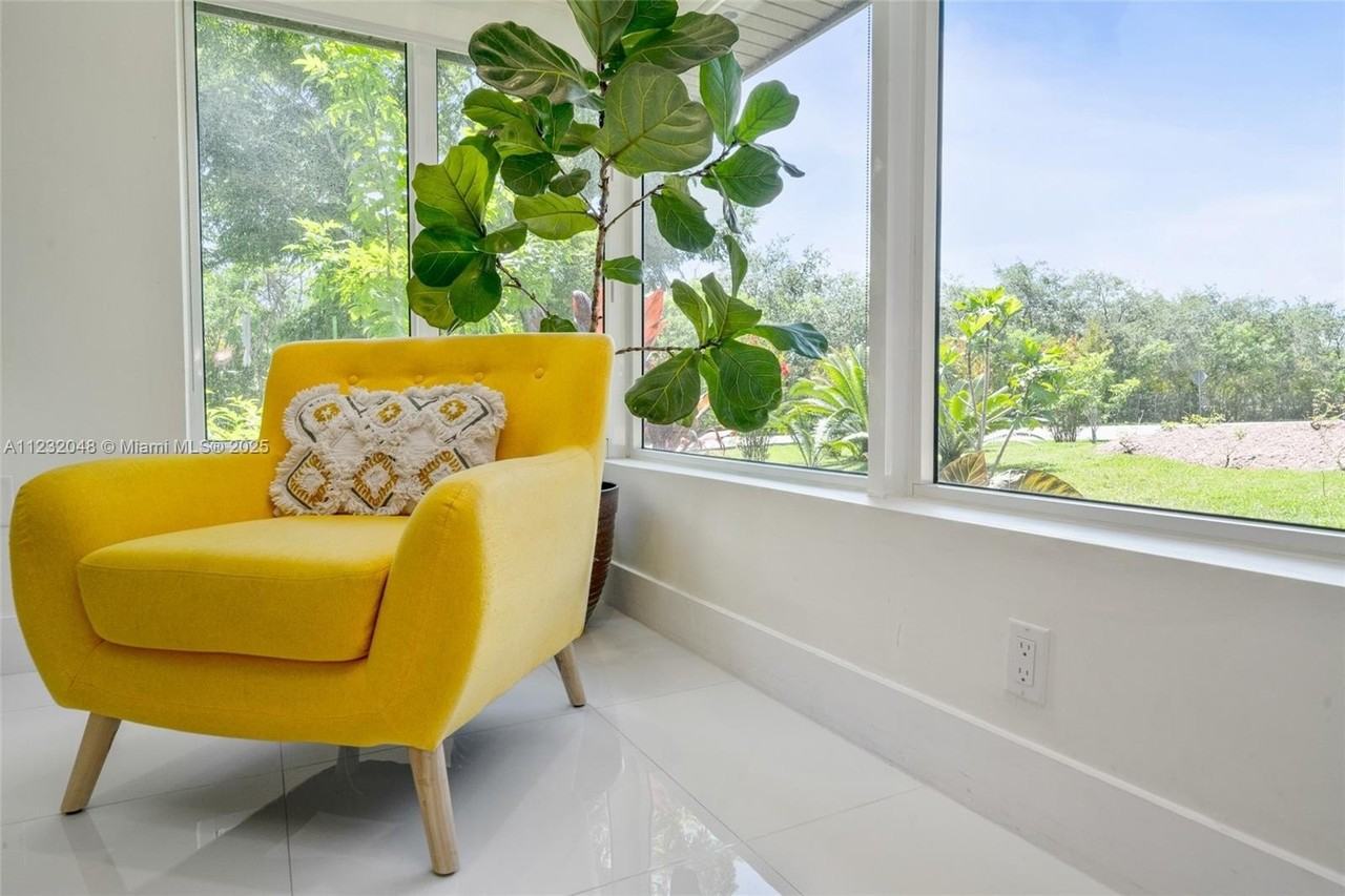 7544 Sw 78th Ter - Photo 2 of 50