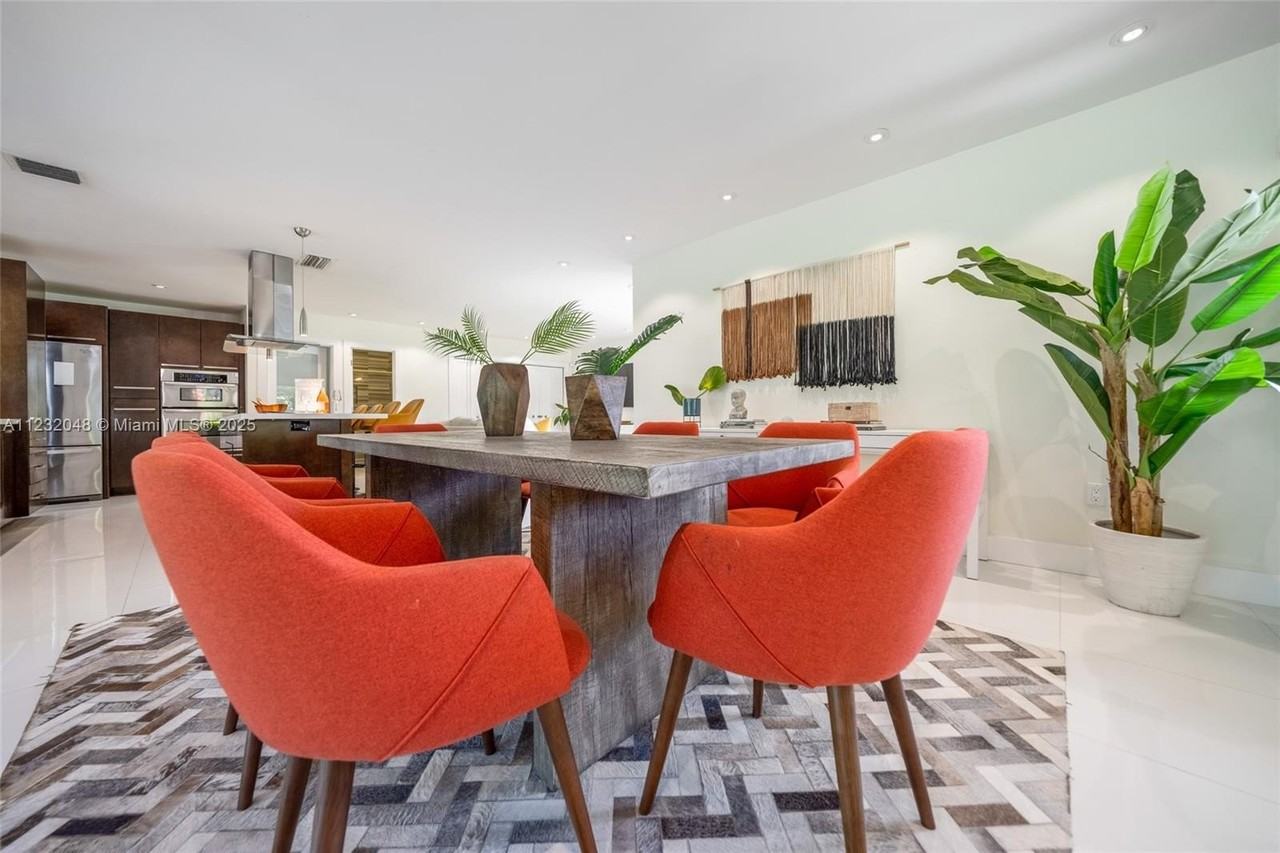 7544 Sw 78th Ter - Photo 6 of 50