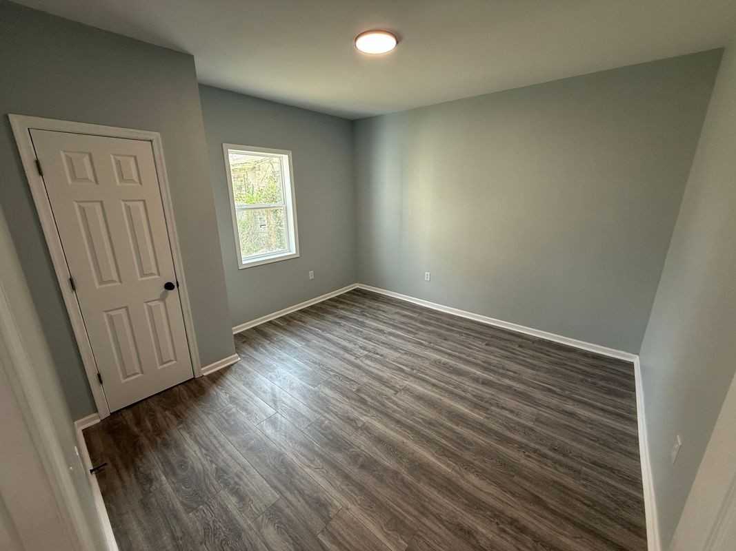 910 Rome St - Photo 4 of 17