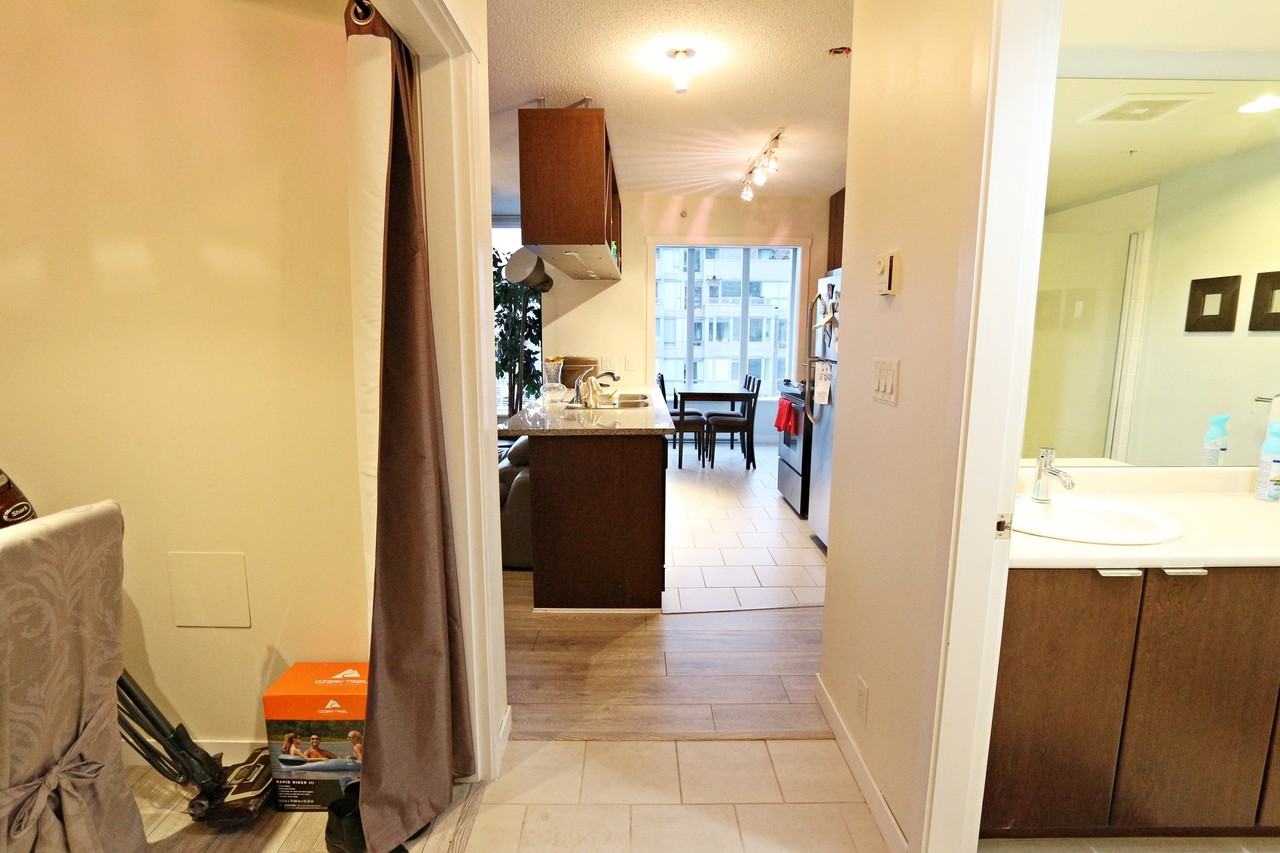 1001 Richards Street - Photo 5