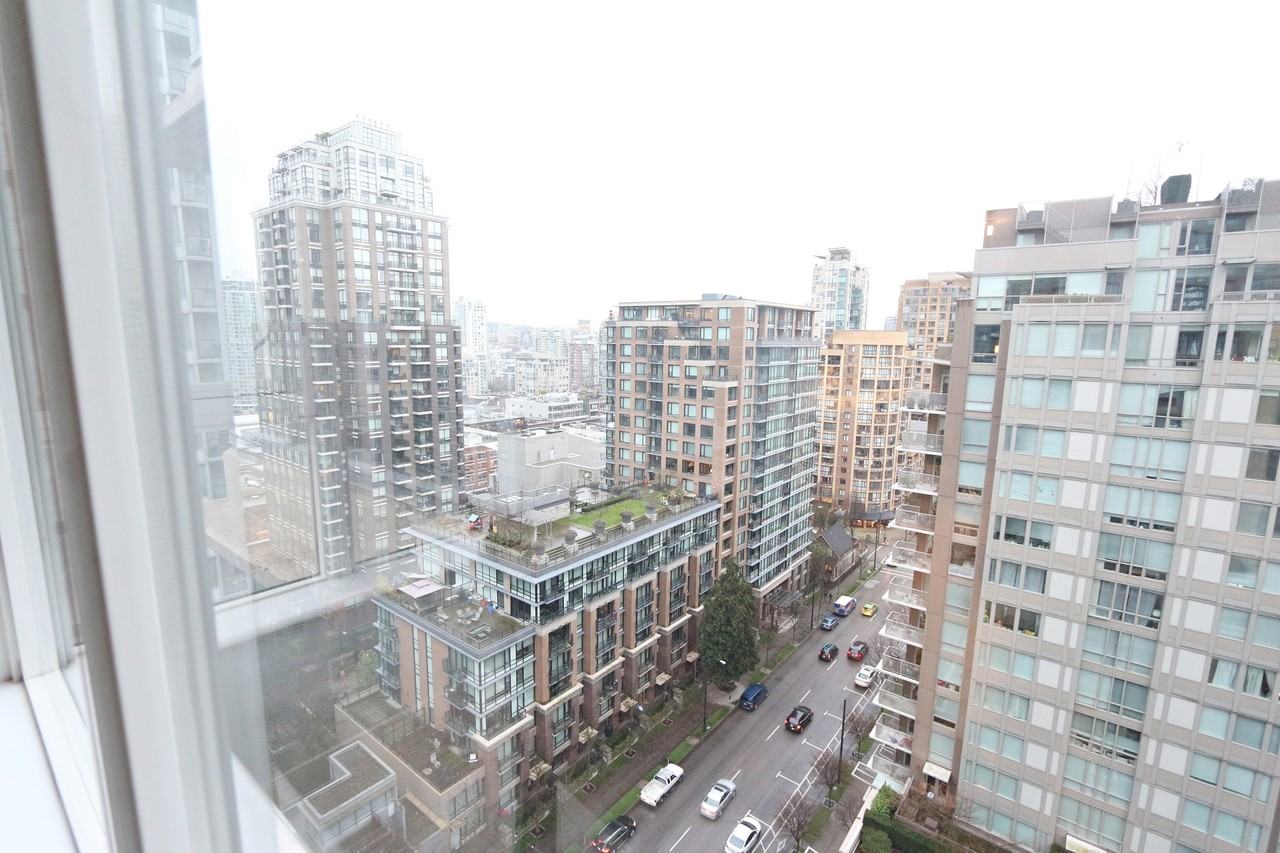 1001 Richards Street - Photo 12